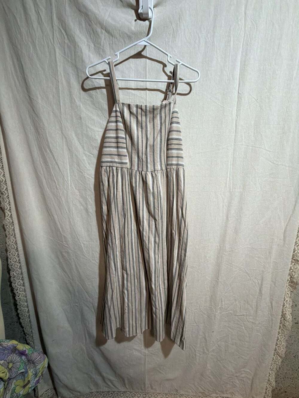 Robert Louis Women's Striped Linen-Blend Smocked Midi Dress